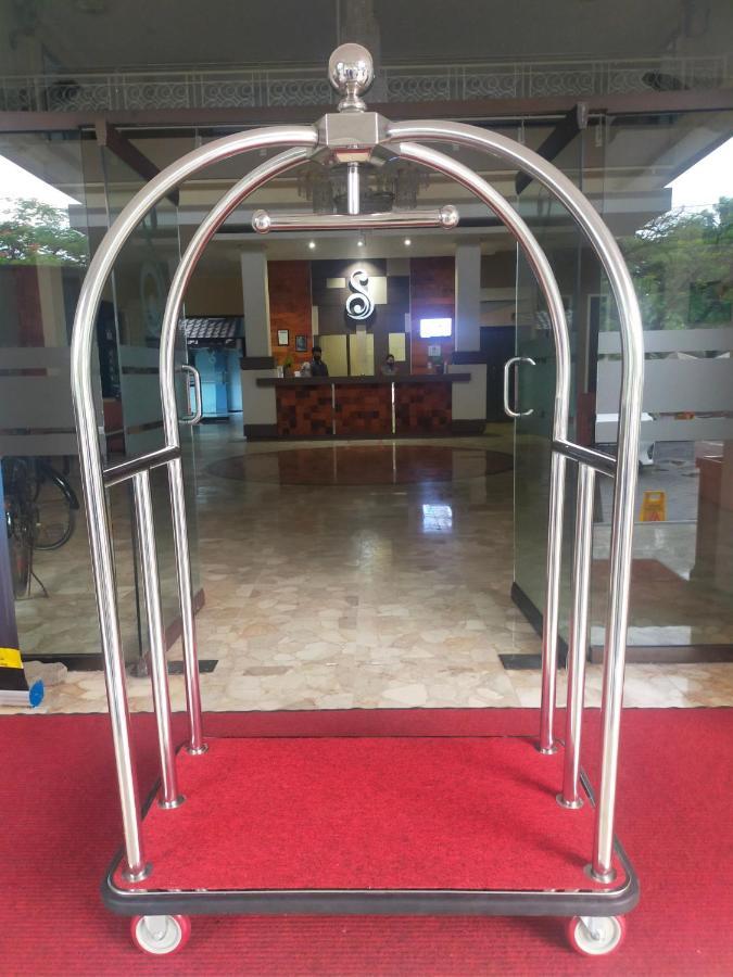 Hotel Sofia Juanda Surabaya Sidoarjo Dış mekan fotoğraf